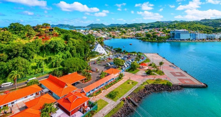 Banco offshore propio en Santa Lucía