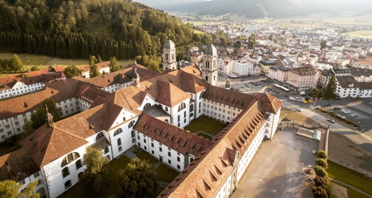 Immigration to Switzerland