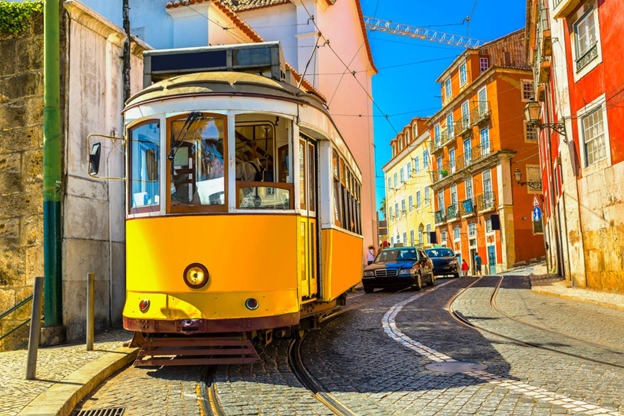 Residence permit in Portugal for the purchase of real estate