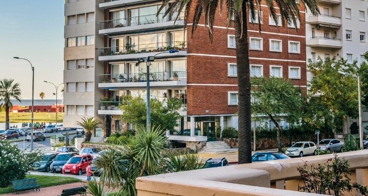 How much does it cost to live in Uruguay